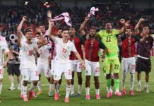 MARROCOS VENCE PAISES BAIXOS NOS PENALTES E VOLTA A FAZER HISTORIA NO FUTEBOL MUNDIAL